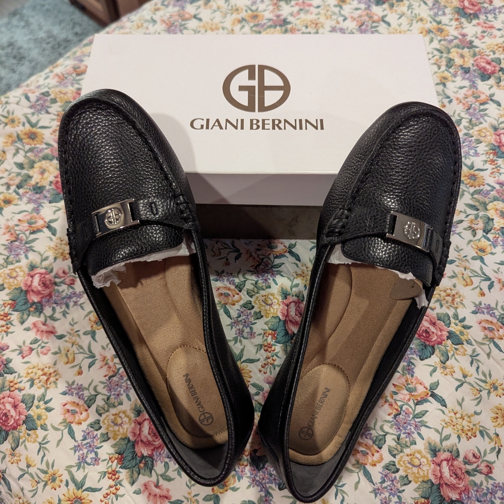 Giani Bernini Black Women's Loafers
